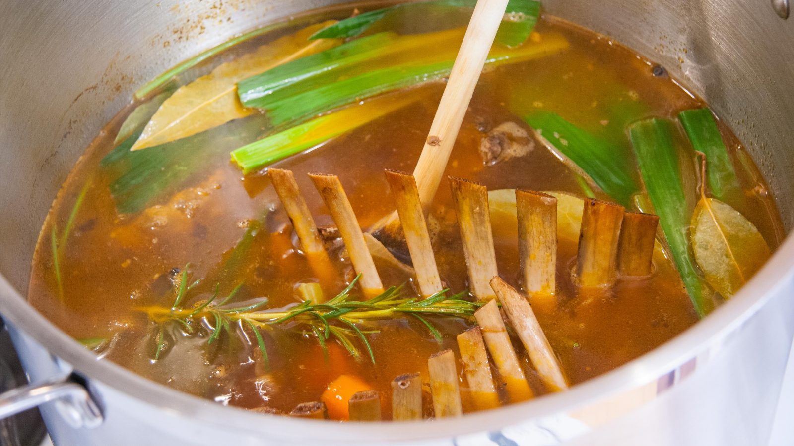 Lamb stock: step by step recipe - Cookovery