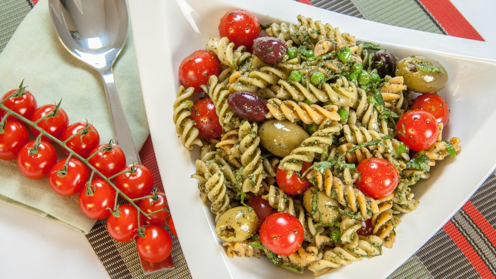 Pesto Fusilli Pasta Salad - Online Culinary School (OCS)