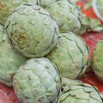 How to Prepare and Cook Artichokes "in a Blanc"
