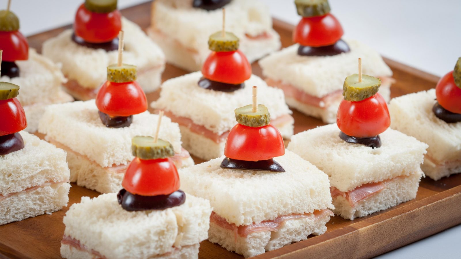 How to make Canape